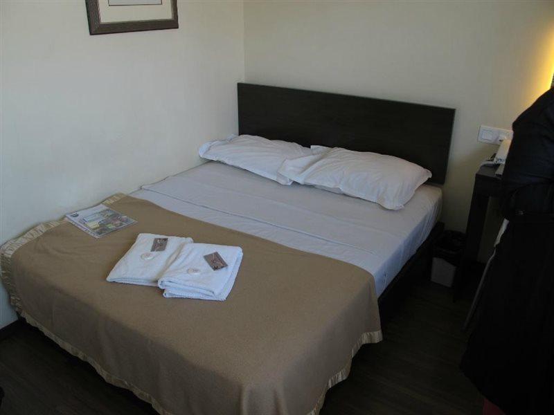So Hotel George Town Exterior foto