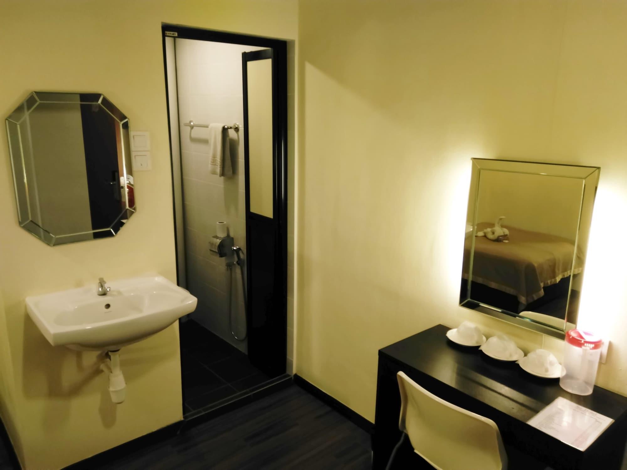 So Hotel George Town Exterior foto